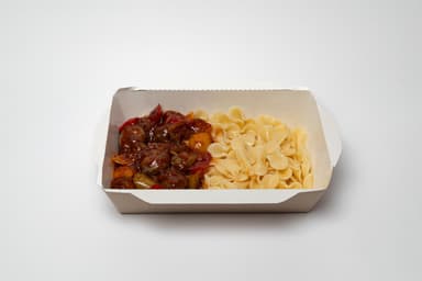 Barbekue souslu köftə (mal əti) makaron ilə