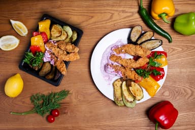 Sumax souslu strips tərəvəzlər ilə
